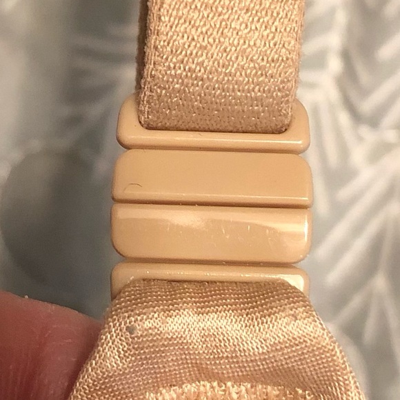 Victoria's Secret Tan Satin Underwire Lined Demi Bra Convertible Straps 32C - Picture 7 of 9